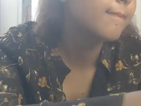 NancyRuvi webcam
