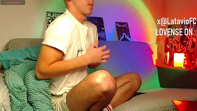 Midnighter_ webcam