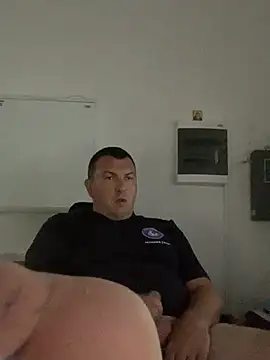 Mike8523 webcam
