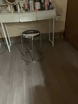 Mina048 webcam