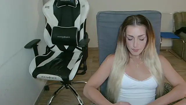anyaamurr webcam
