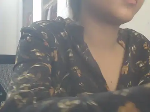 NancyRuvi webcam