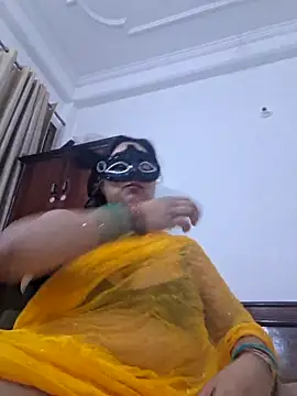Luv_swara02 webcam