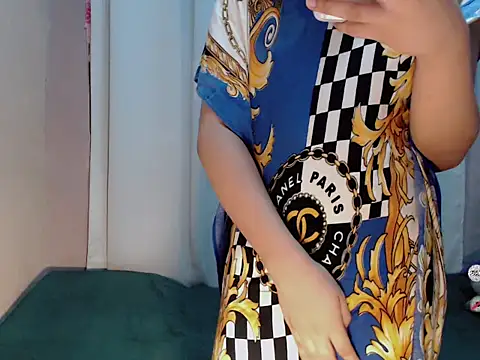 Sofia_Sweetheart18 live sex cam