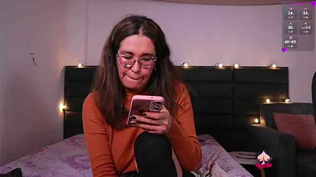 kathieandpovcock1 live sex cam