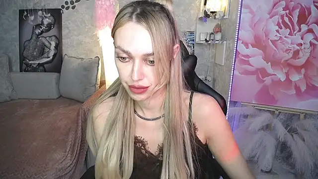 NickyAdamidi webcam