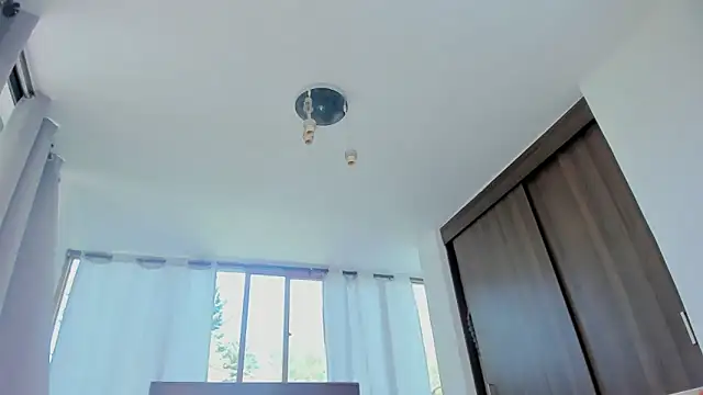 Dahiiana_Foxx webcam
