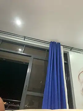 sis27 (F young) - Domi in and squirts for you 💦