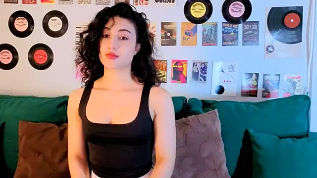 Maya_Rogerss webcam
