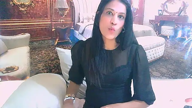 IndianSexcSmyle webcam