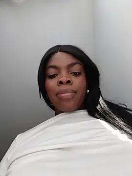 Maiacharris_ webcam