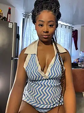 cynthia_es (F young) - undress open pussy