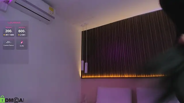 rebecaa_grey webcam