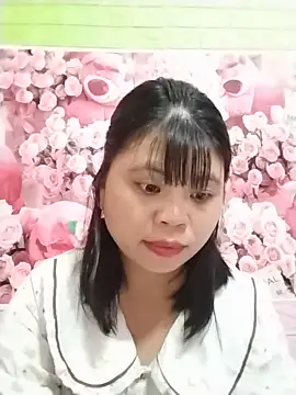 Xuka_lyss live cam on StripChat