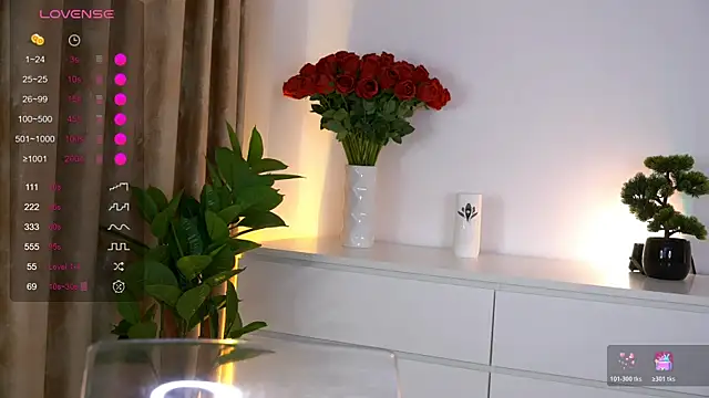 AishaSins webcam