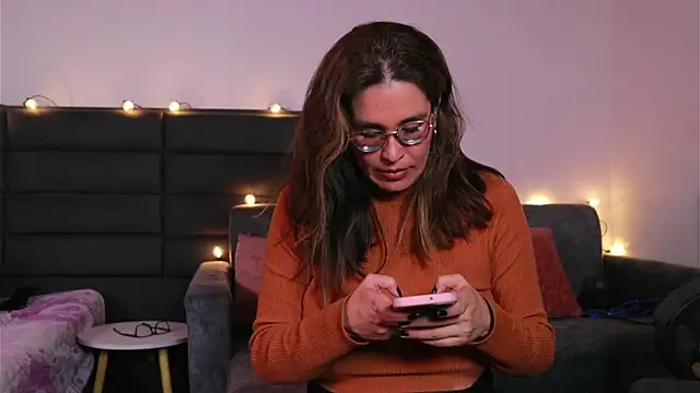 kathieandpovcock1 webcam