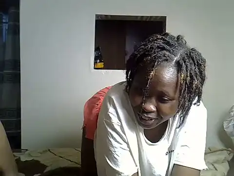 Prettyabiez webcam