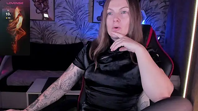 Devi_Evi webcam