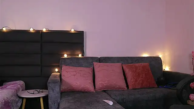 kathieandpovcock1 webcam
