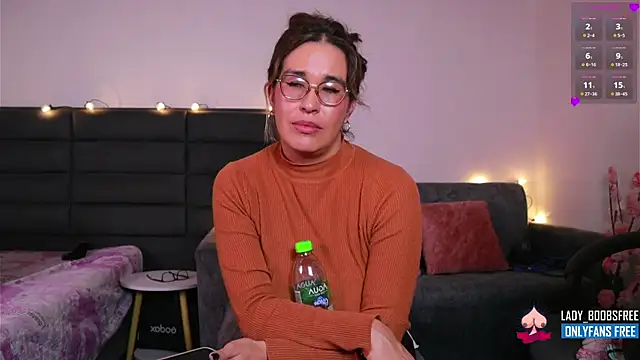 kathieandpovcock1 webcam