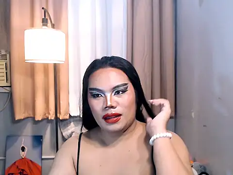 TSbrianaHugeCock webcam