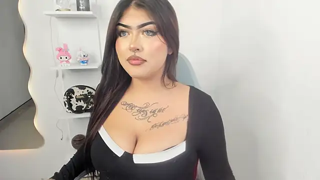 hollycute__