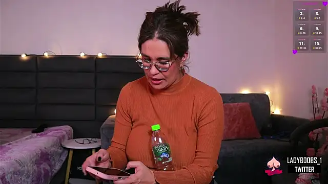 kathieandpovcock1 webcam