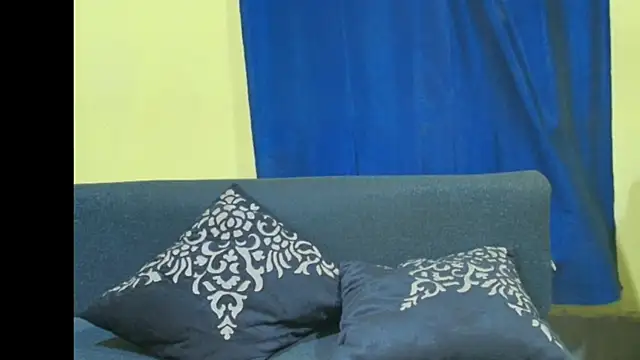 Cute_boy2000 webcam