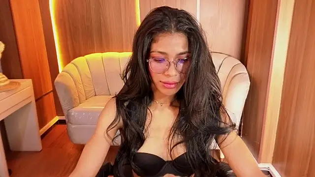 Alina_b_ webcam