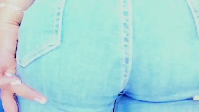 karol_stom webcam