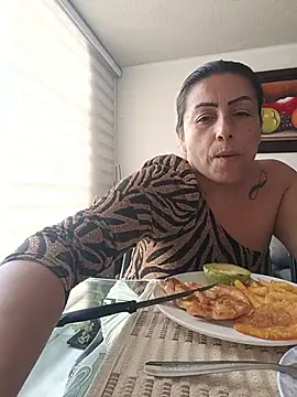 maynor_1998 live cam