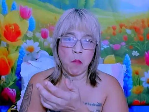 indianroxy webcam