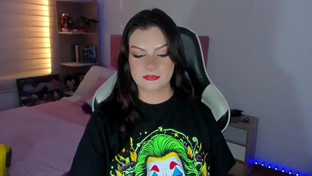 OphelianaRose33 webcam