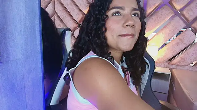 TamaraaHoney webcam