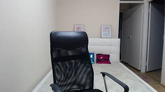 AnnaSweet18 webcam