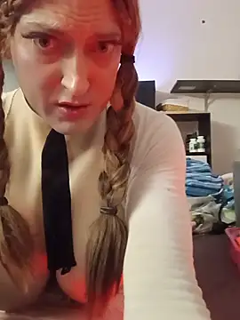 sissytrapdolly24 webcam
