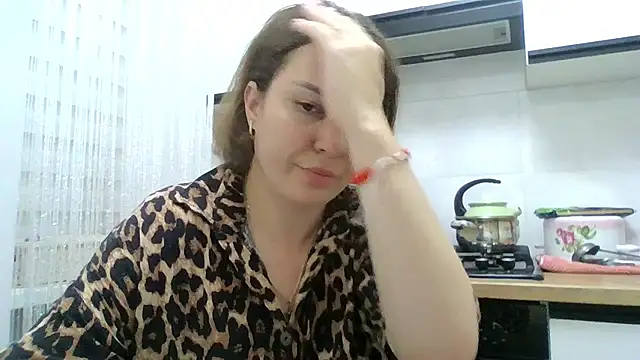 MeadowEyes live cam on StripChat