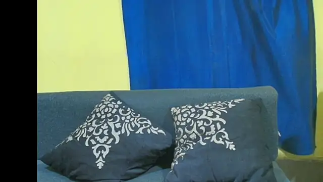 Cute_boy2000 webcam