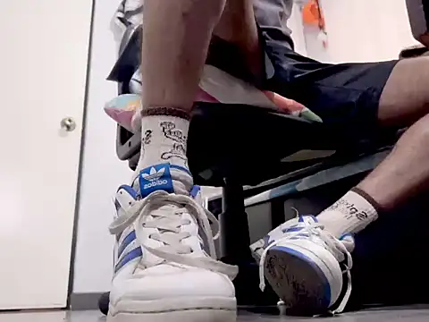 thomass1018 webcam