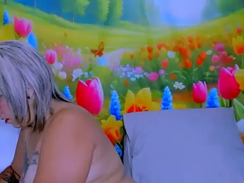 indianroxy webcam