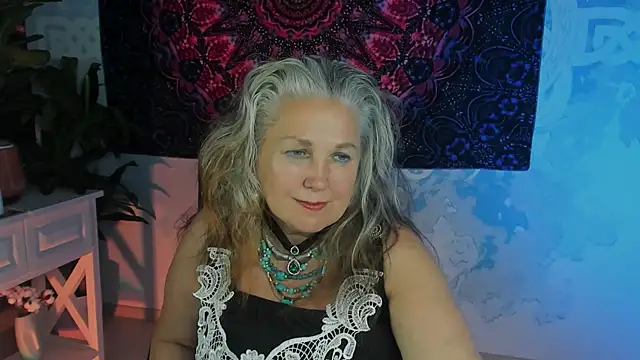LilaMaharani webcam