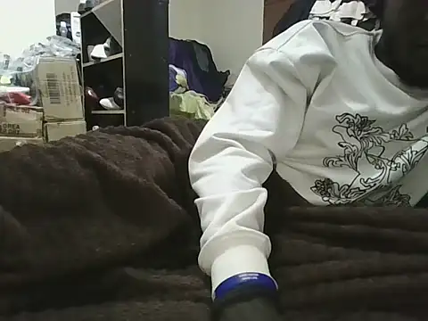mbunji (M twink) - Cum so hard