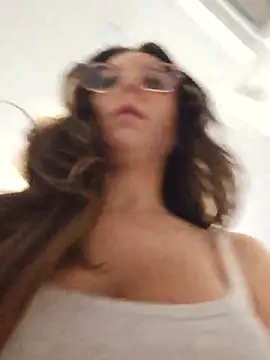 LilyOrion webcam