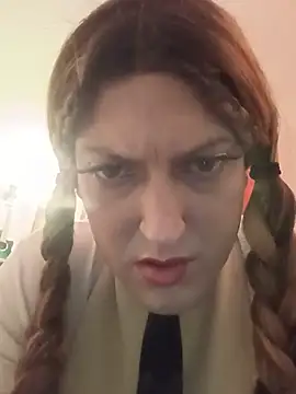 sissytrapdolly24 live sex cam