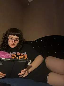 Miniature de la webcam en direct de Lennore avec #girls, #hd et #mobile