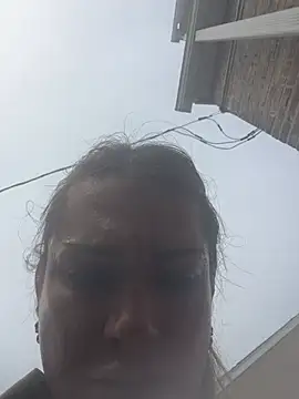 UrHellBri-L live cam on StripChat