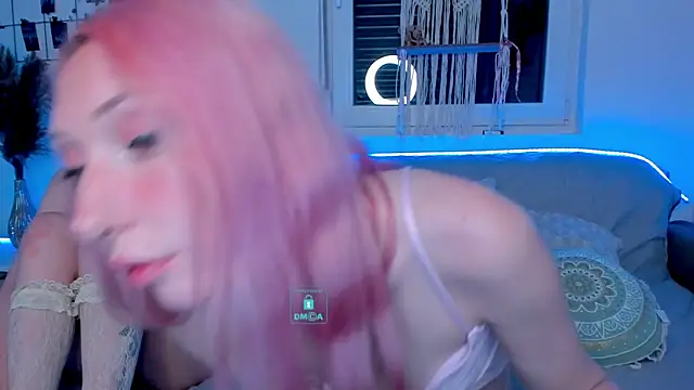 AlexRoseLiRed webcam
