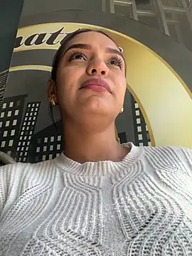 Sara-77 webcam