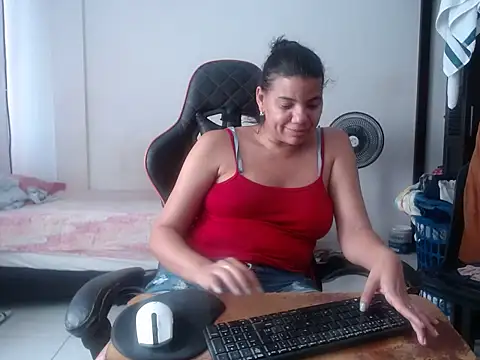 Adriana_0312 webcam