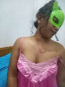 sldoni live cam on StripChat